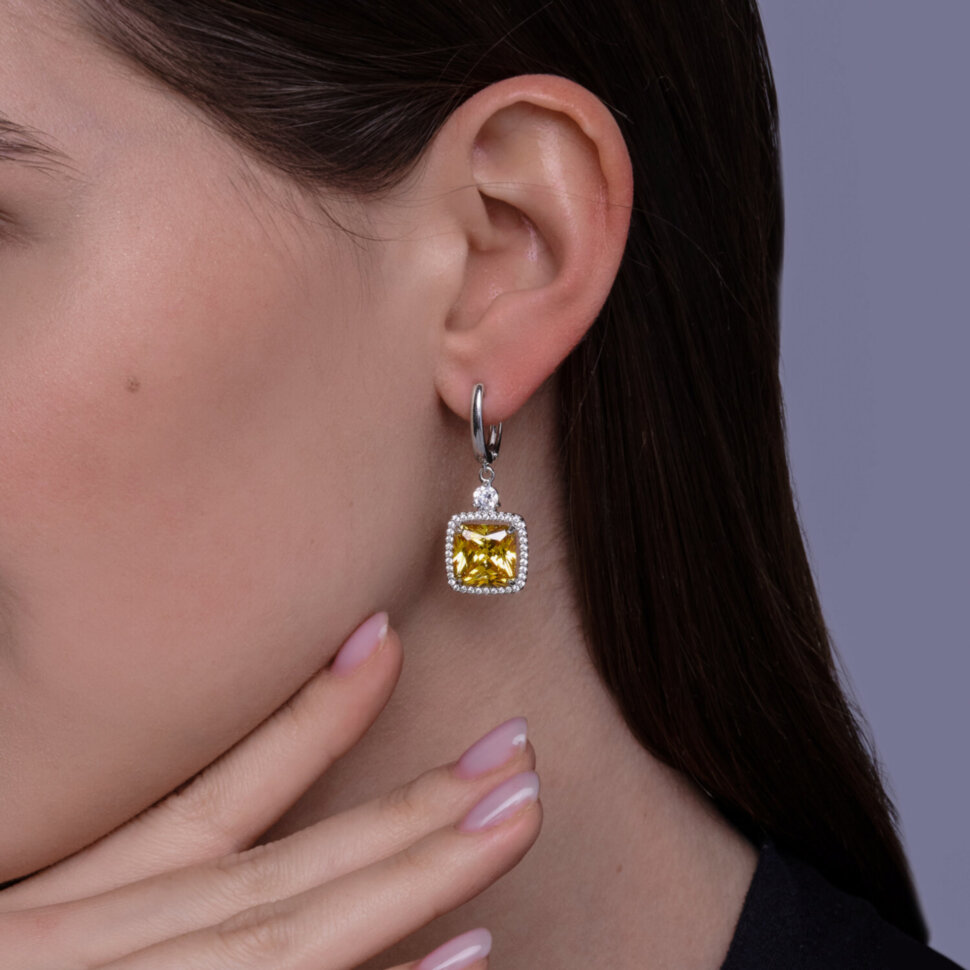 Серебряные серьги с фианитами