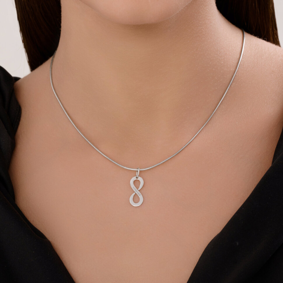 Серебряная подвеска "бесконечность"