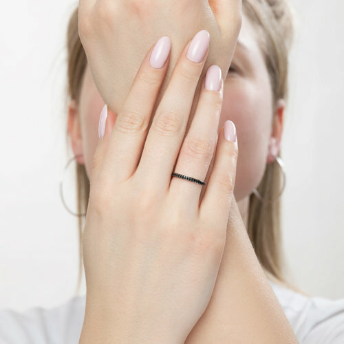 серебряное кольцо с фианитами