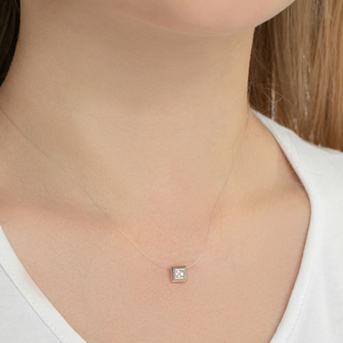 серебряное колье с фианитом