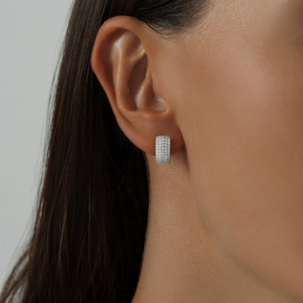 Серебряные серьги с фианитами