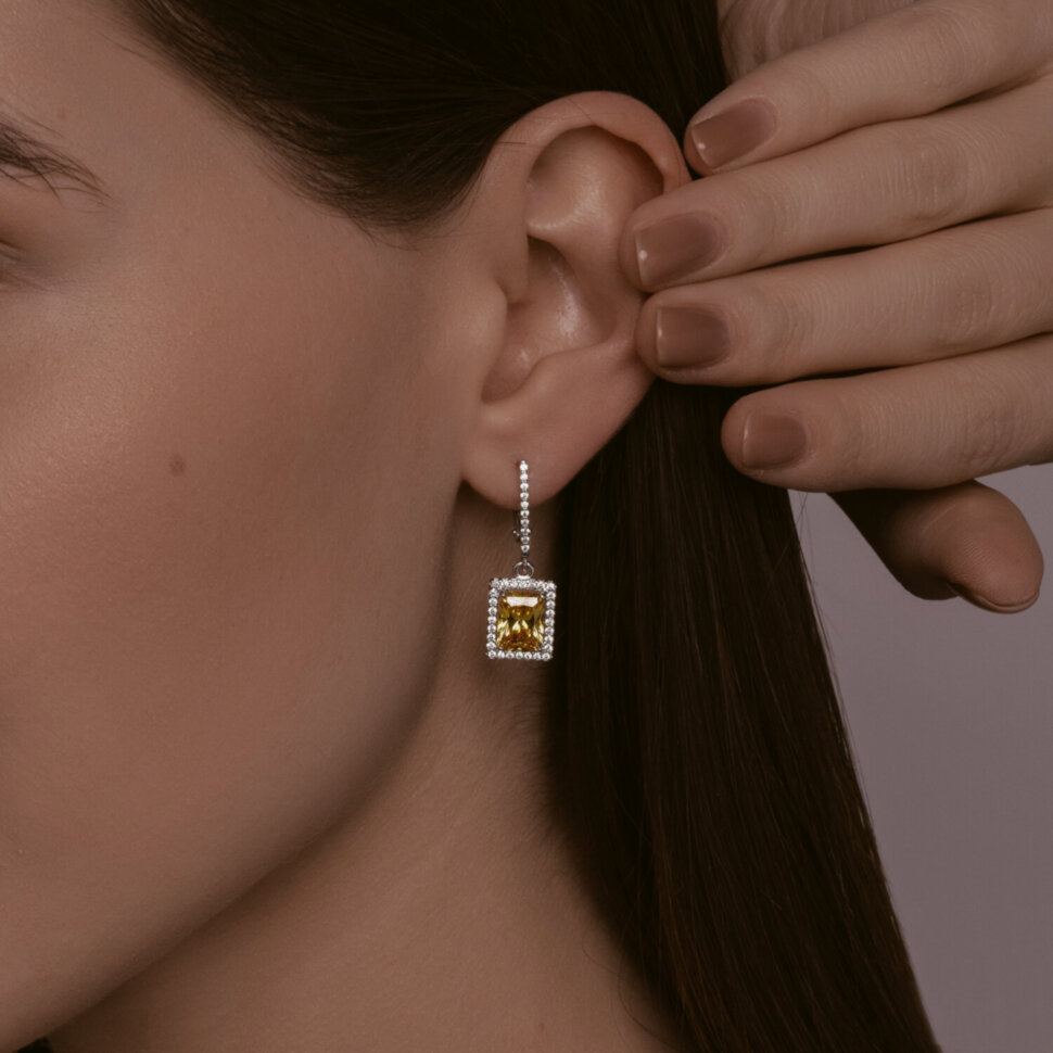 Серебряные серьги с фианитами